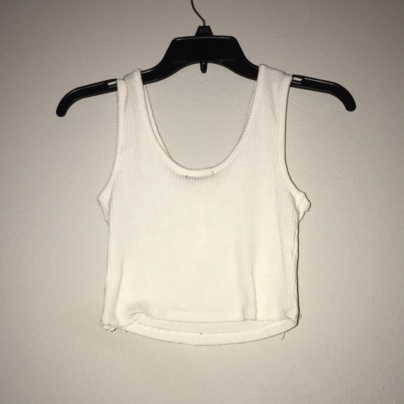 Crop top - Picture 2 of 3